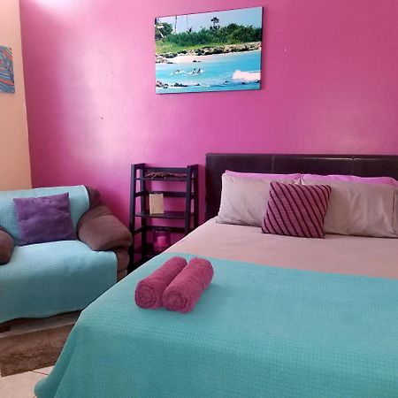 Wssm Surf House Bed & Breakfast Aguadilla Eksteriør bilde