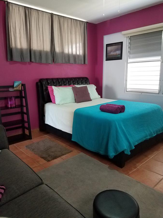 Wssm Surf House Bed & Breakfast Aguadilla Eksteriør bilde