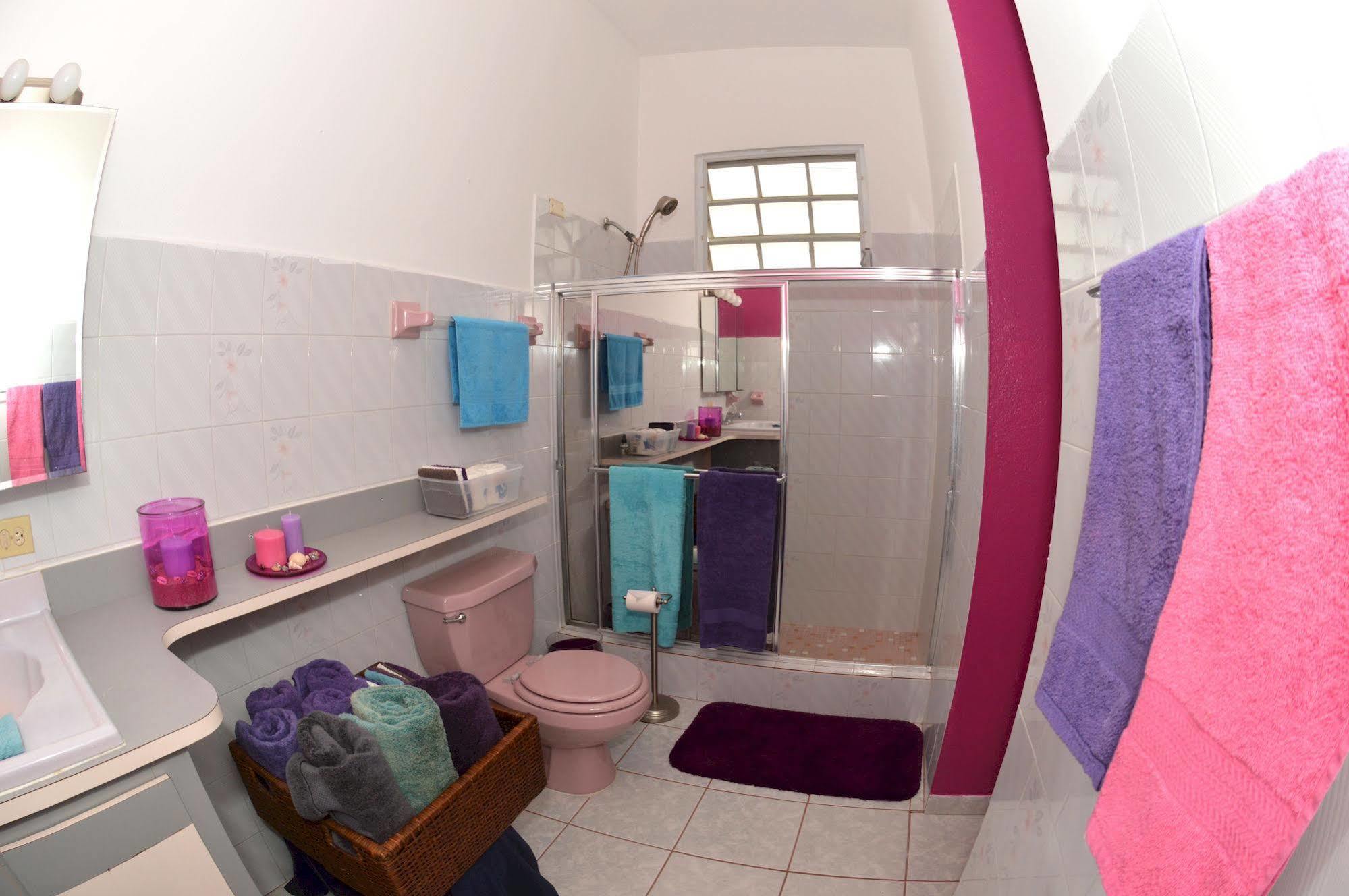 Wssm Surf House Bed & Breakfast Aguadilla Eksteriør bilde