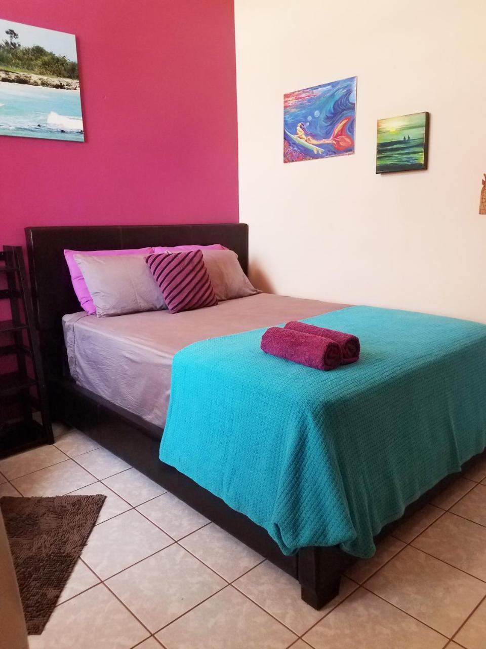 Wssm Surf House Bed & Breakfast Aguadilla Eksteriør bilde